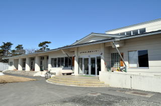 老人福祉センターの外観